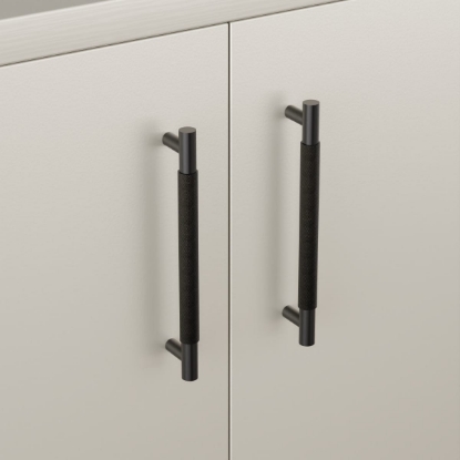 Picture of  Aluminium Handle RK1 - 224mm - Anodised Black