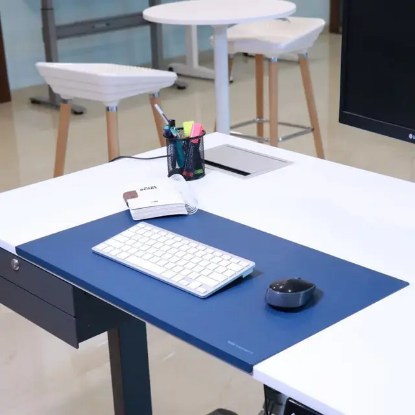 Picture of Table Mat - Black/Blue Navy/Brown