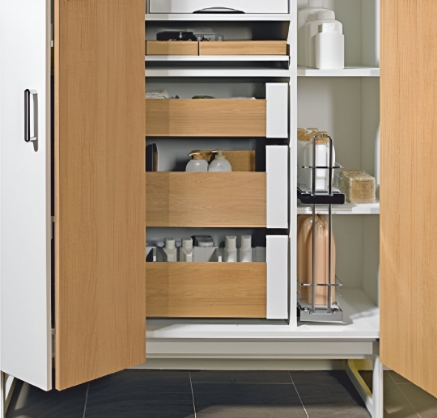 Picture of Wingline L Pull to move - Weight 5 kg to 12 kg per wing ; Max Door Dimensions : 1600 mm Height & 600 mm Door Wing Width (Order Sensys 8675 Hinges Separately), Runner Profile - 2400 mm